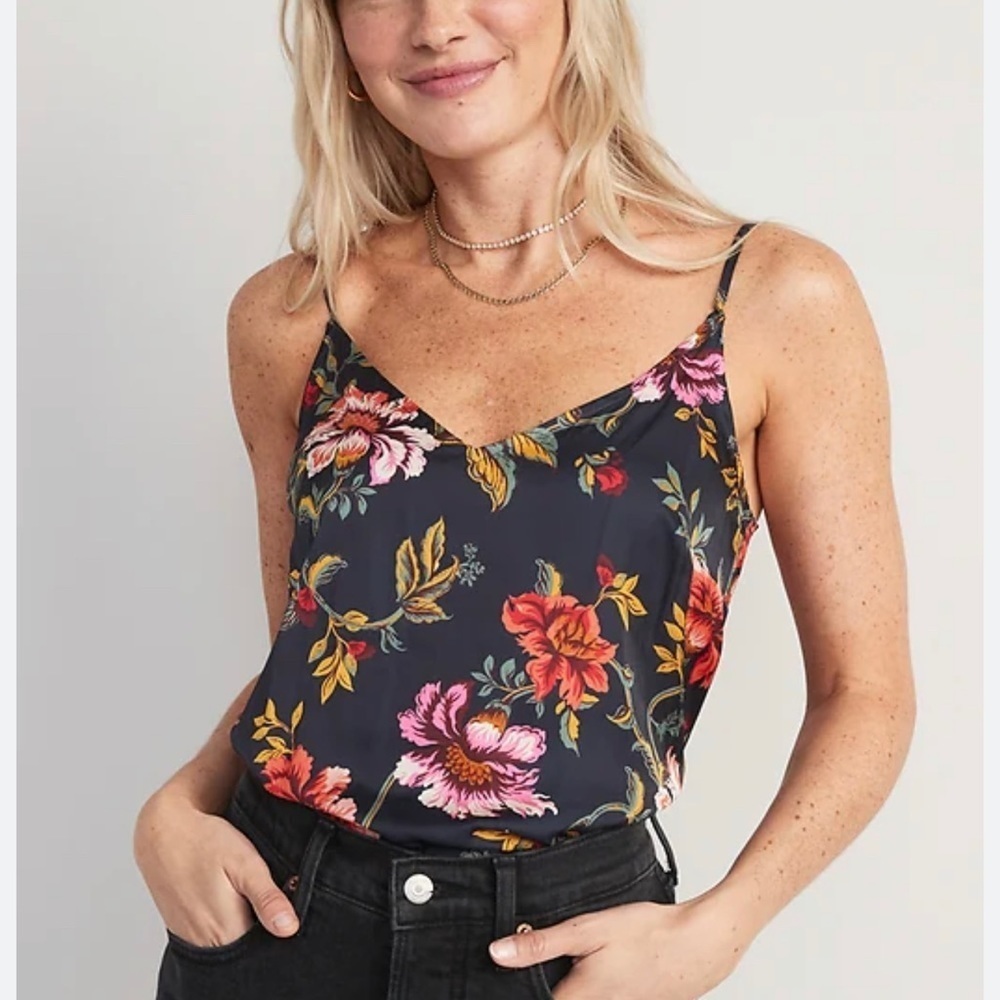 NWT Old Navy floral V-neck cami size XL